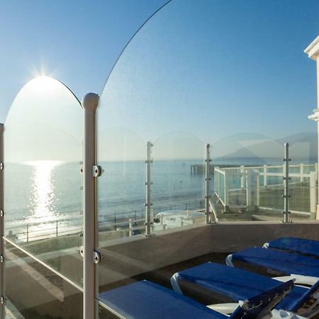 Garden Apartment, 1 Pilots Point Totland  Экстерьер фото